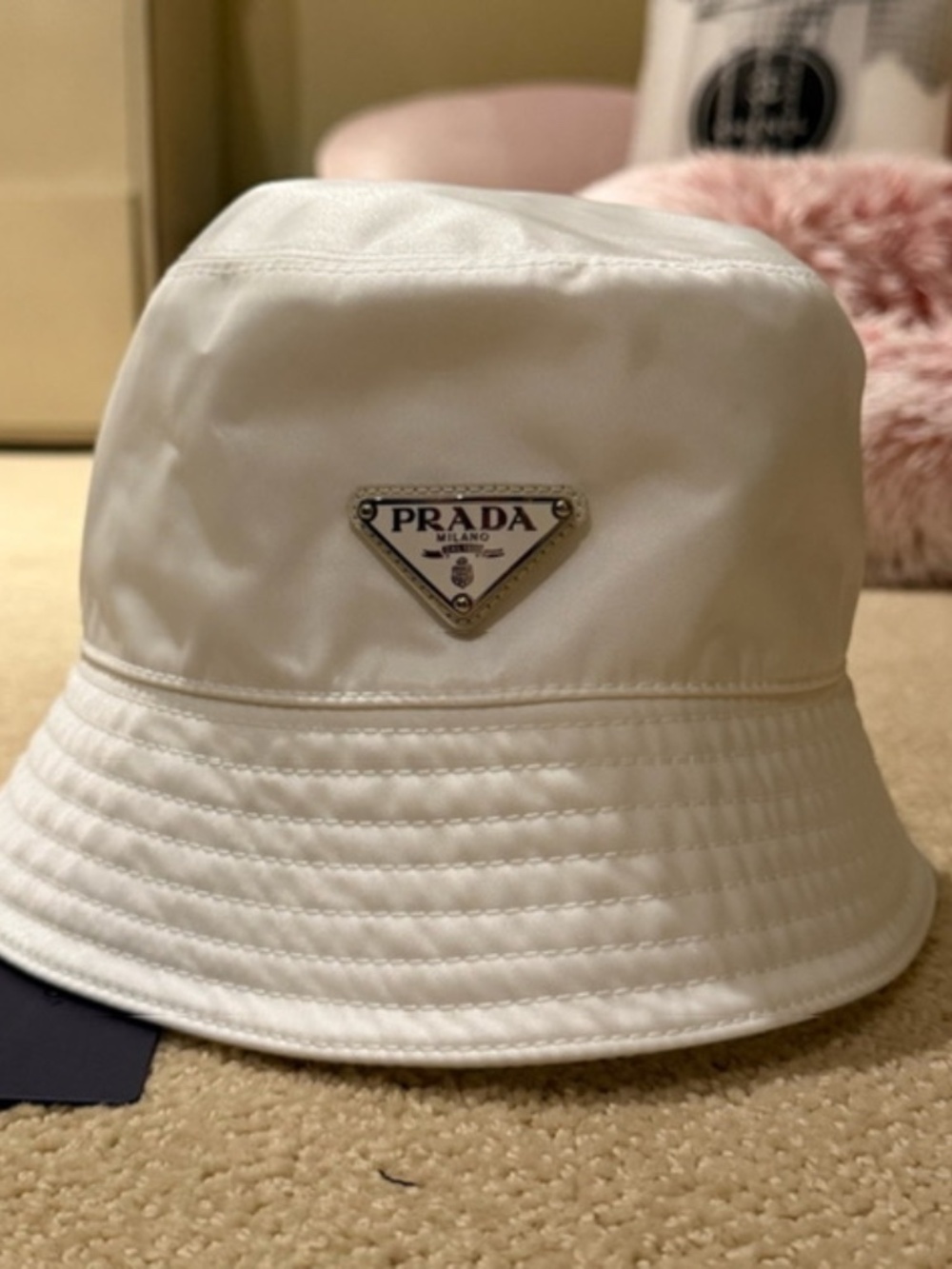 Prada hat - Picture 2 of 3